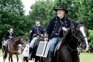 Three FARBY horses departing the event